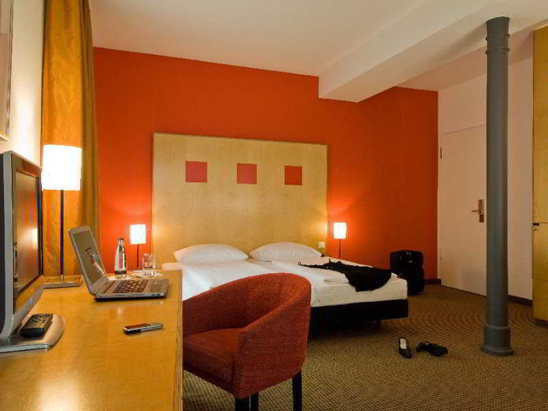 Nestor Hotel Stuttgart-Ludwigsburg Oda fotoğraf